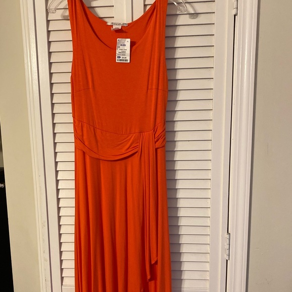 Dresses & Skirts - ✨2 FOR $10! NWT Orange Faux Wrap Dress